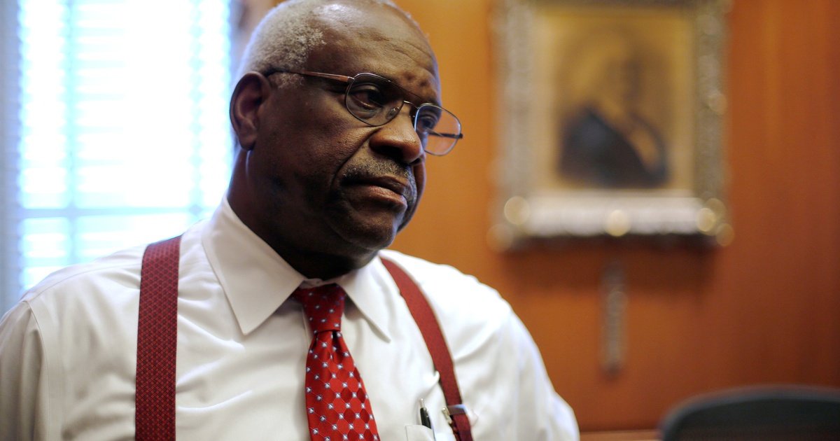 Clarence Thomas invites legal challenges to contraception, same-sex marriage