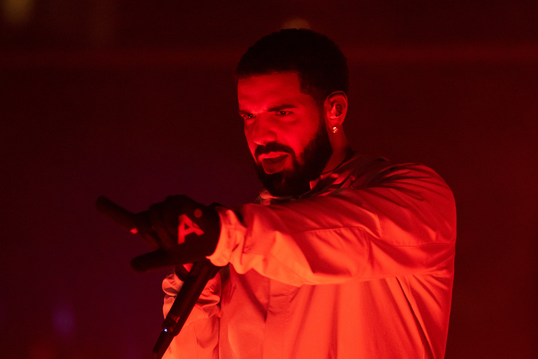 LOS ANGELES, CALIFORNIA - FEBRUARY 12: Drake performs at 'HOMECOMING WEEKEND' Hosted By The h.wood Group & REVOLVE, Presented By PLACES.CO and Flow.com, Produced By Uncommon Entertainment on February 12, 2022 in Los Angeles, California. (Photo by Vivien Killilea/Getty Images  for Homecoming Weekend )
