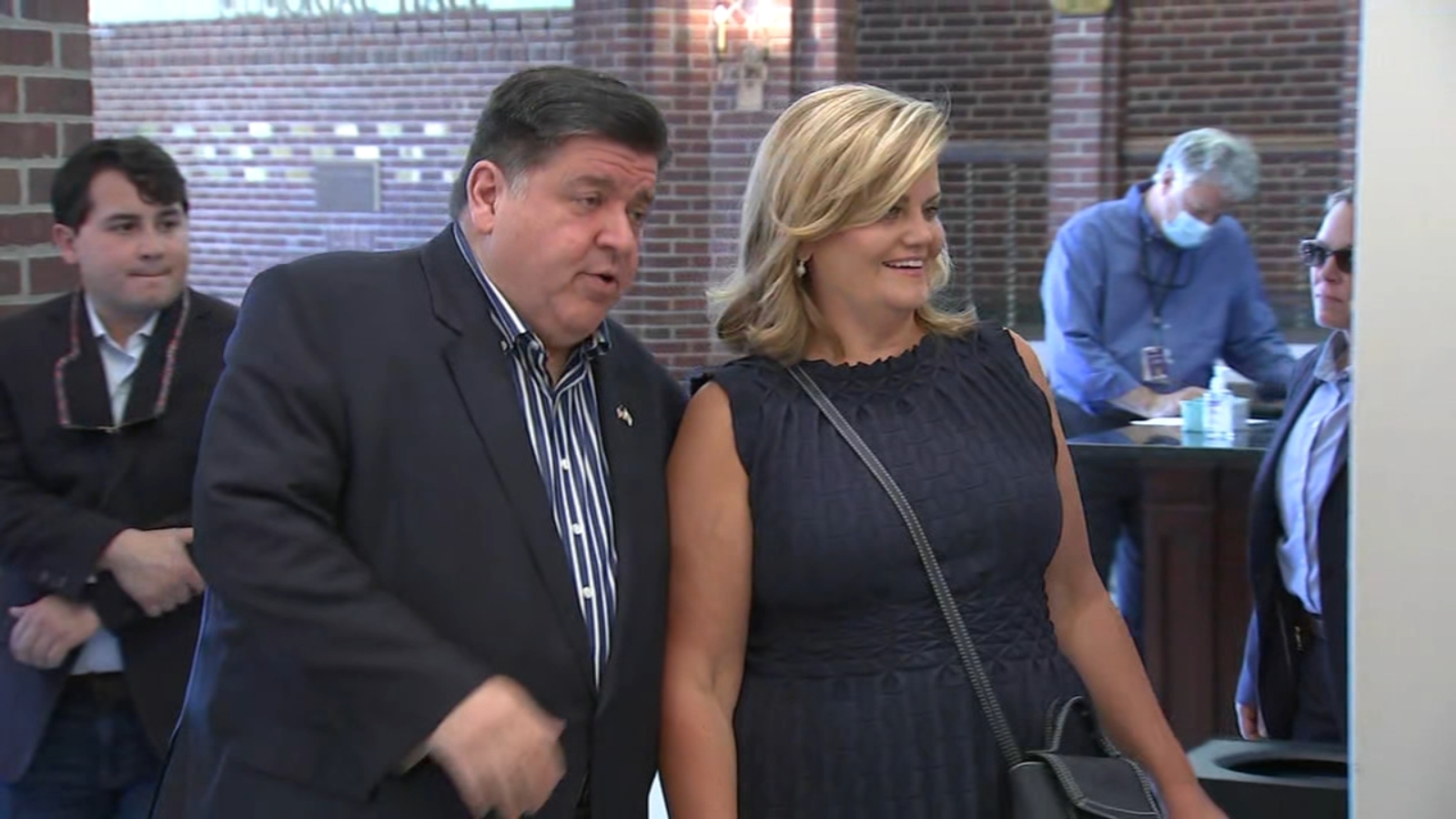 Illinois primary 2022: Governor JB Pritzker wins Democratic nomination for 2nd term over challenger Beverly Miles