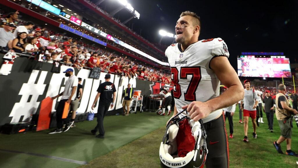Tampa Bay Buccaneers TE Rob Gronkowski retiring from NFL for second time