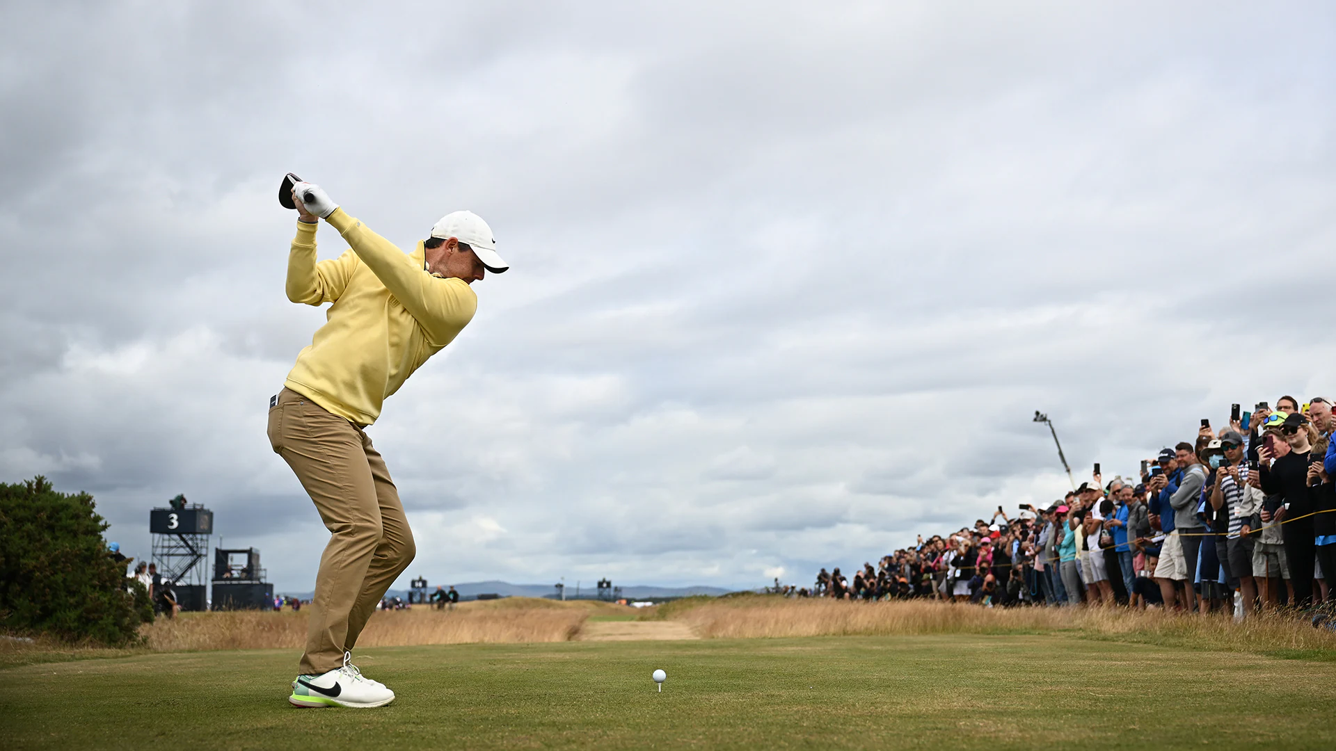 2022 British Open: Rory McIlroy's drive hits ancient stone, still results in birdie