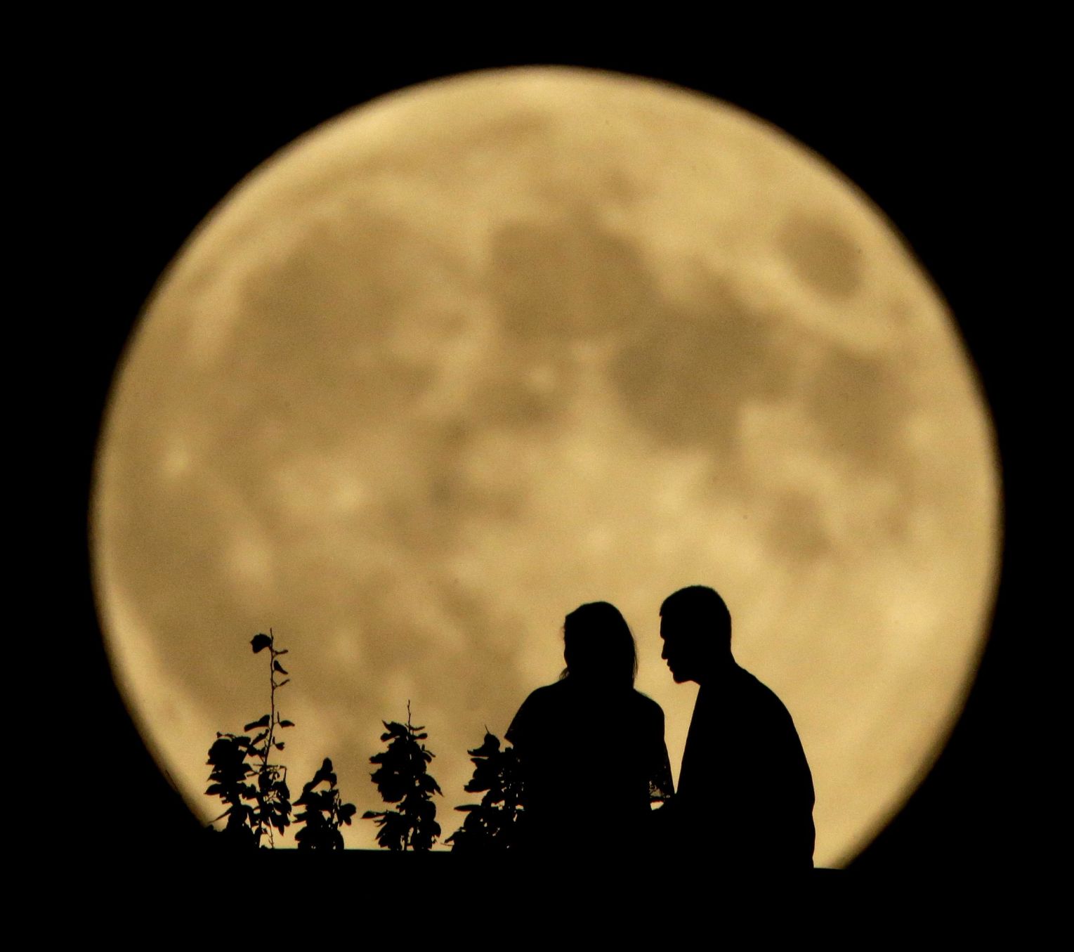 Catch the Buck Moon, 2022’s biggest supermoon, in CT this week