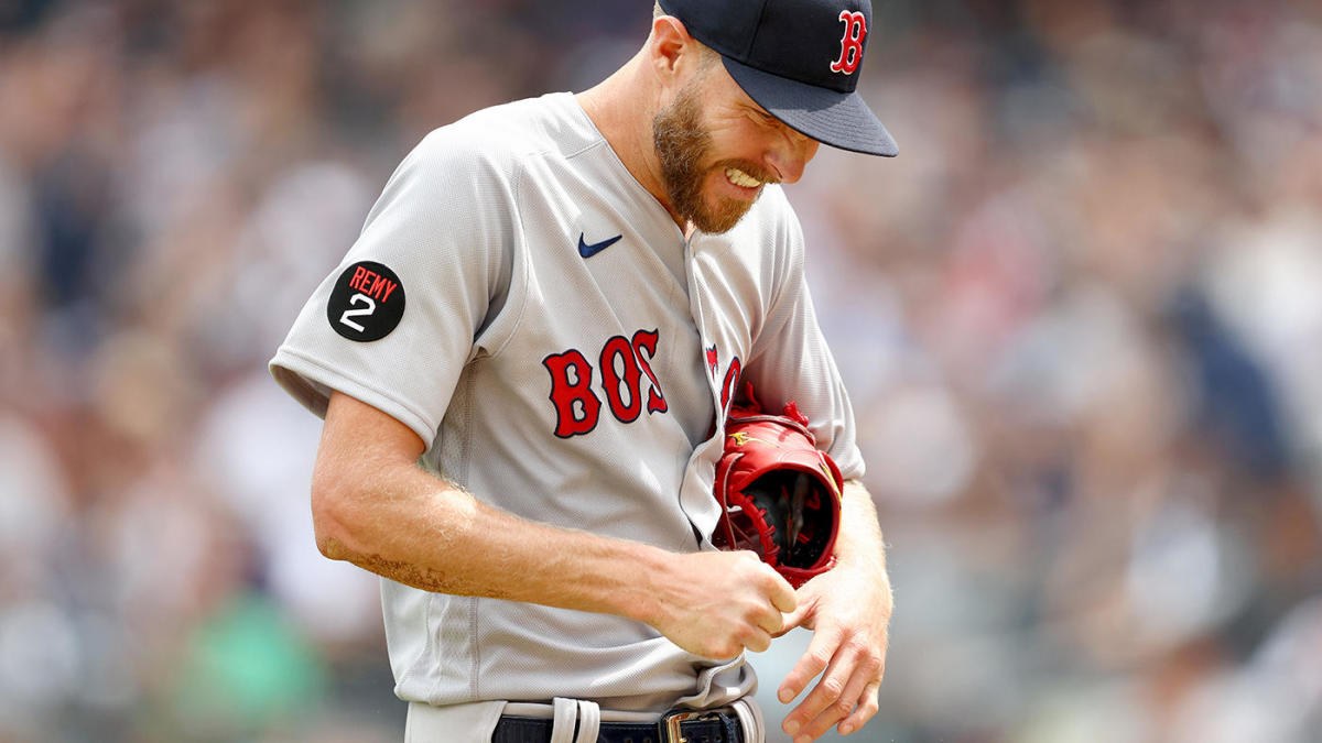Chris Sale injury update: Red Sox pitcherbreaks pinkie finger after being struck by liner vs. Yankees