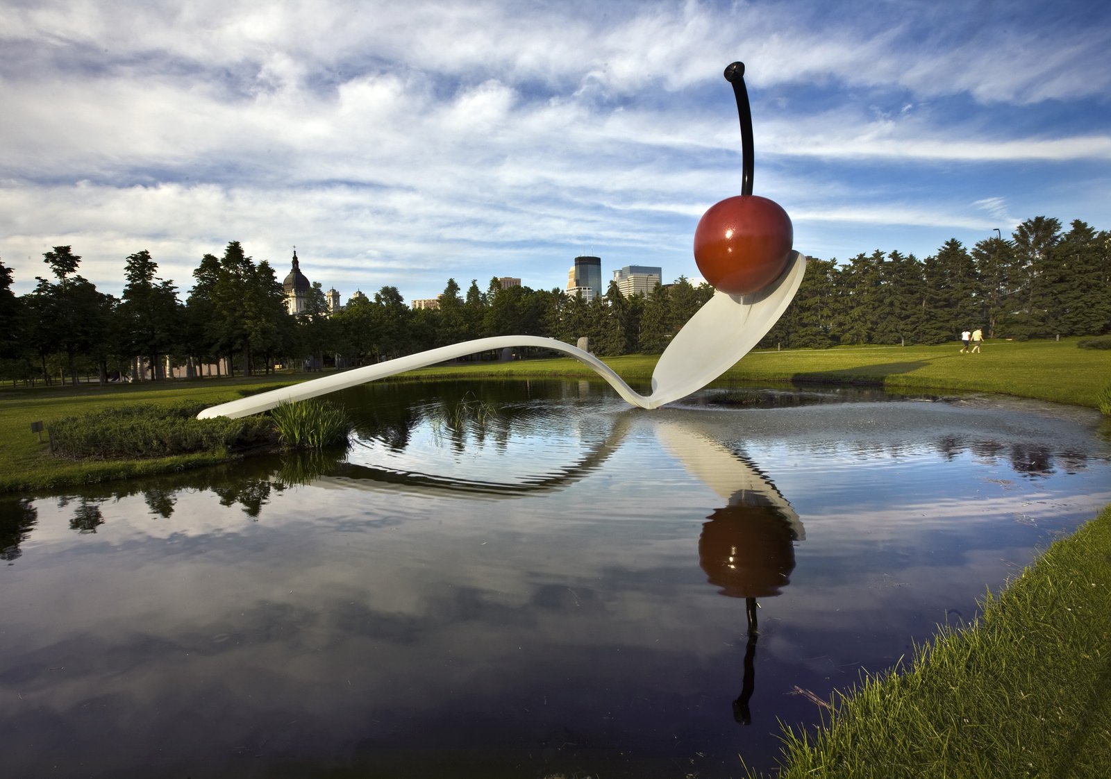 Claes Oldenburg, Who Transformed Everyday Objects Into Towering Sculptures, Dies at 93 | Smart News