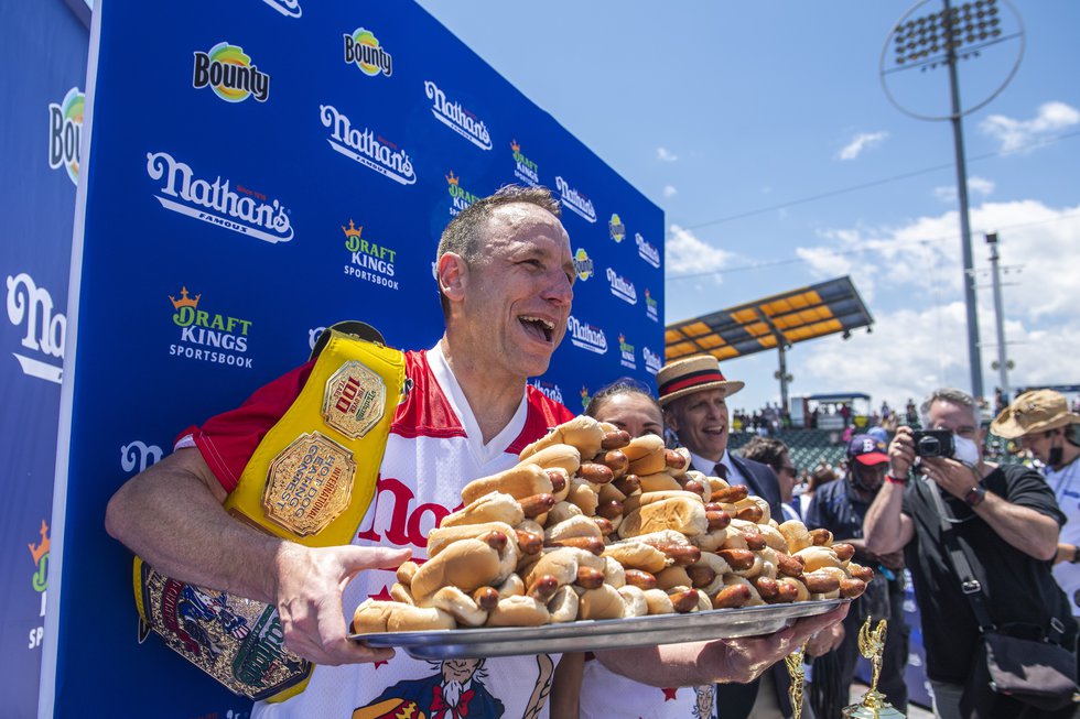 Joey Chestnut, Miki Sudo heavily favored in Nathan’s Hot Dog eating contest
