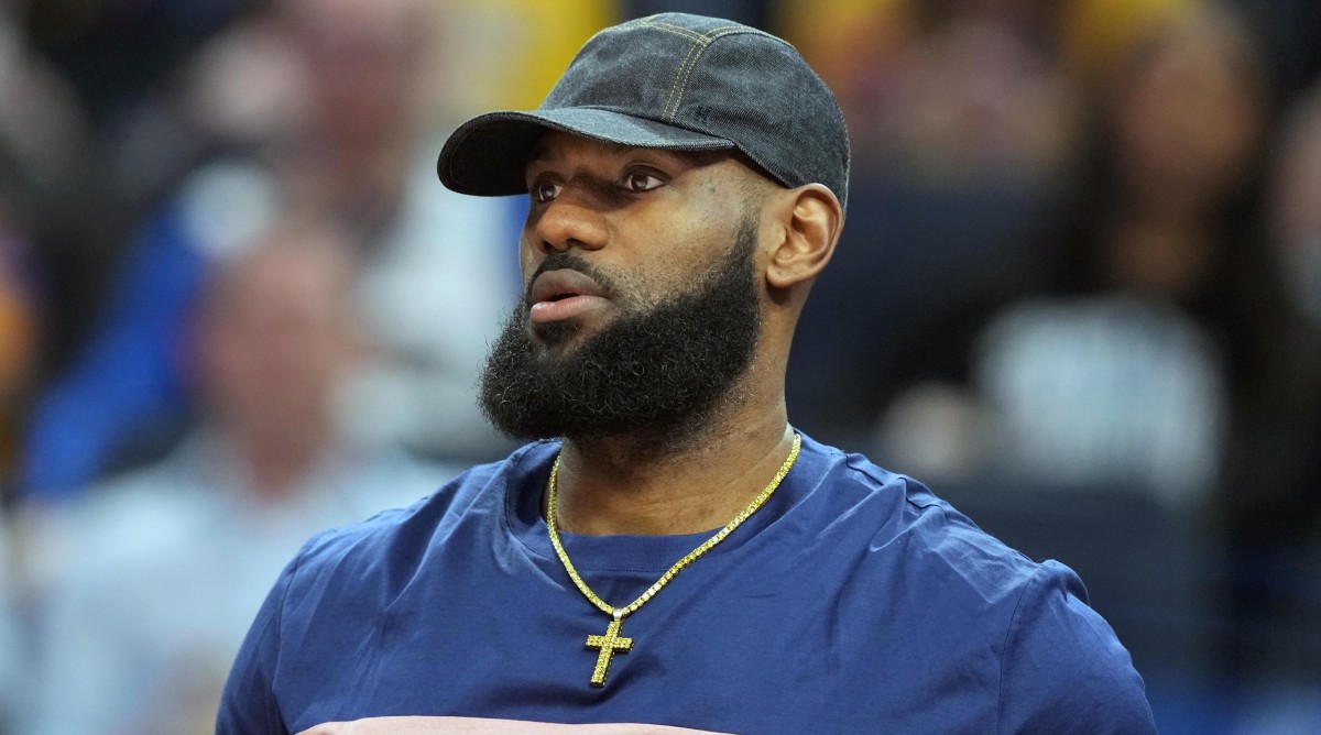 LeBron James to Play in Drew League for First Time Since 2011, per Report