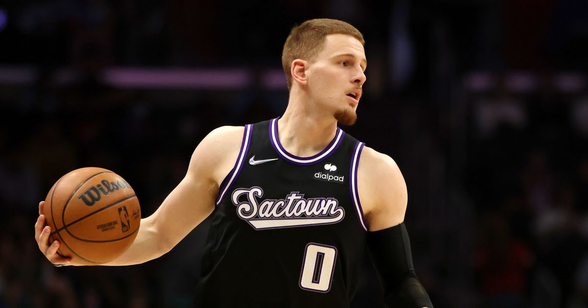 NBA free agency: Warriors sign Donte DiVincenzo