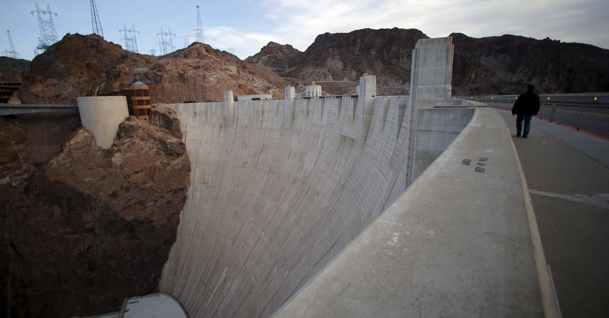 Small explosion and fire at Hoover Dam quickly extinguished